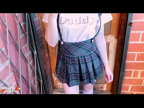 ❤️ Schoolgirl ດູດ dick ຂອງນາງເລິກແລະ fucks ແທນທີ່ຈະຫ້ອງຮຽນ. ❤️❌ ວິດີໂອເພັນ ຢູ່ພວກເຮົາ